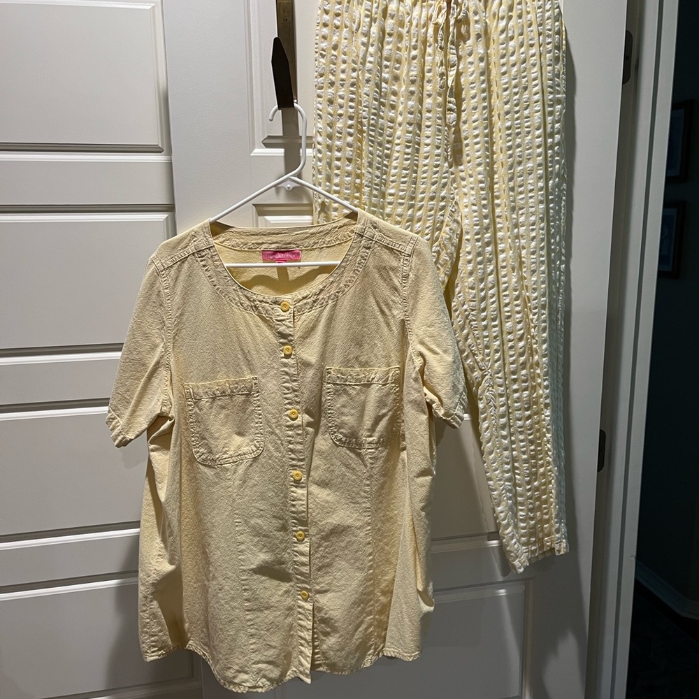 Two piece set